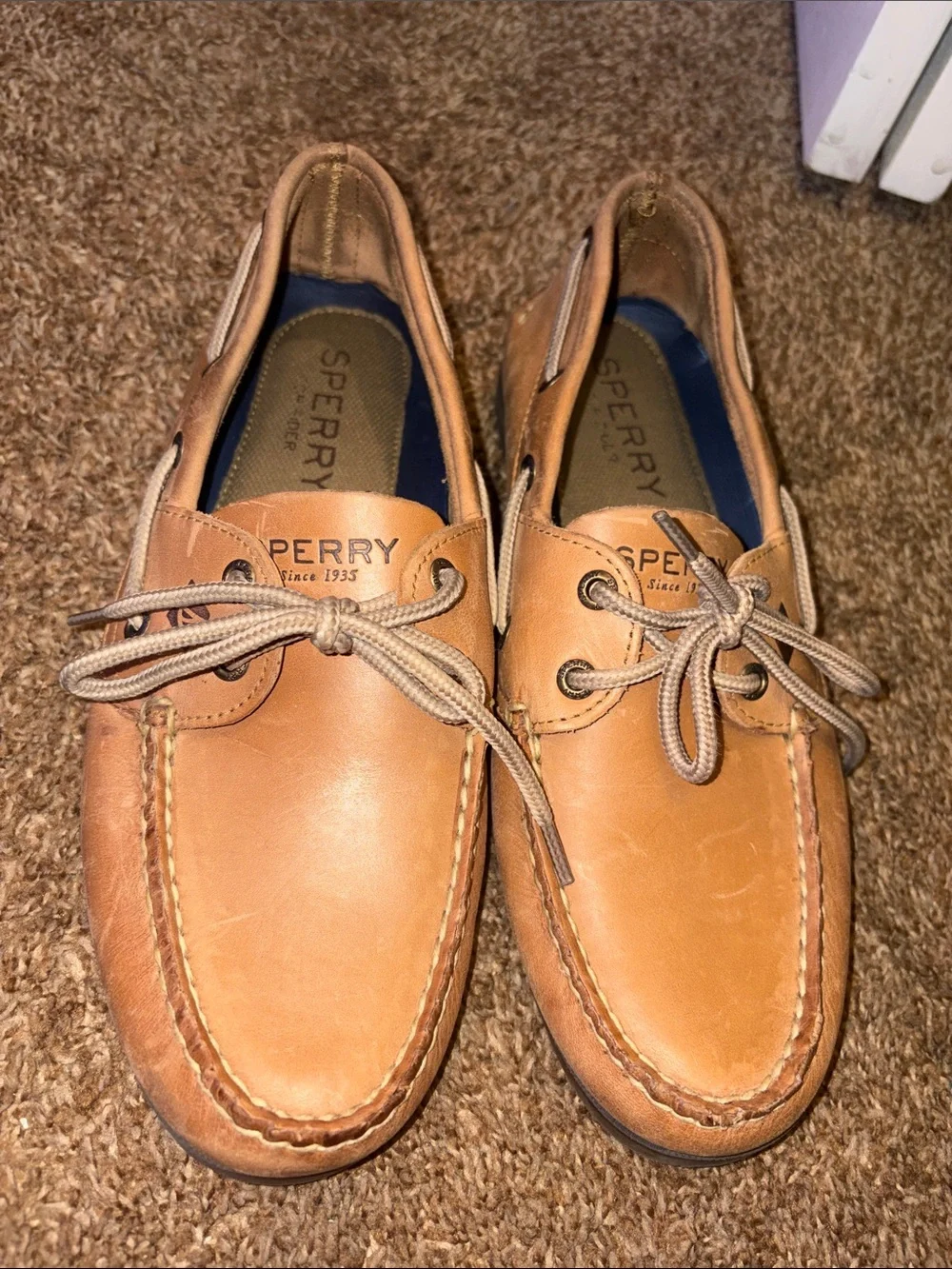 Sperry Men’s Cognac Leather Boat Shoes with Beige Laces